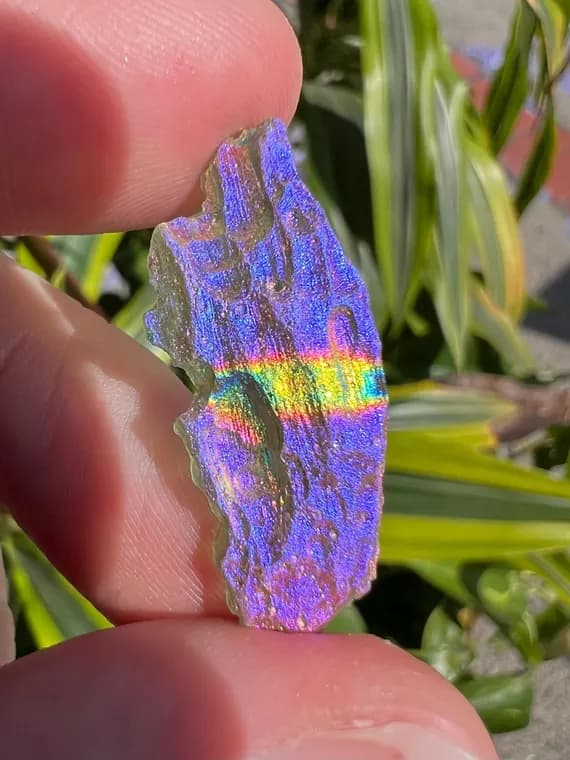 Glowing Moonbeam Aura Moldavite