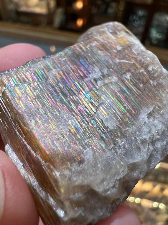 Phenomenal raw rainbow meteor shower sunstone, lattice sunstone, Tanzania sunstone, Tanzanian