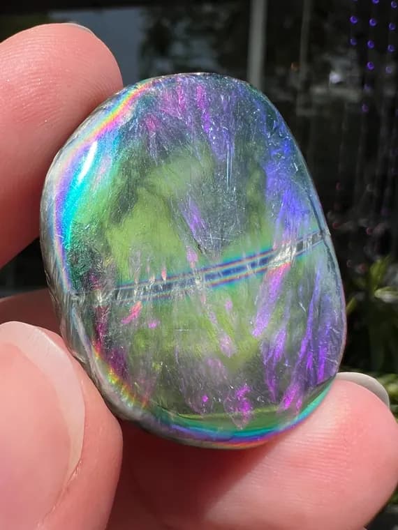 Rainbow aura Seraphinite